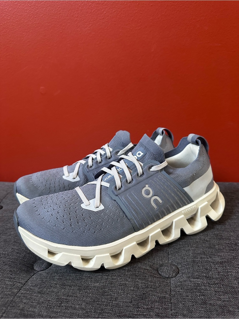 On Cloudswift 4 Road-Running Shoes - Women's Size 10.5